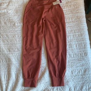 Abs 2 be women’s scrunch booty jogger